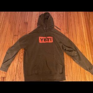 Nice Yeti hoodie XL in great shape
